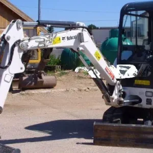 mini-pelle-2T600-top-location-71